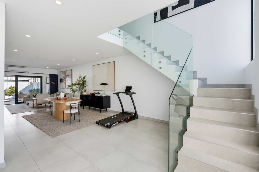 4 Bedroom Property for Sale in Sandown Western Cape